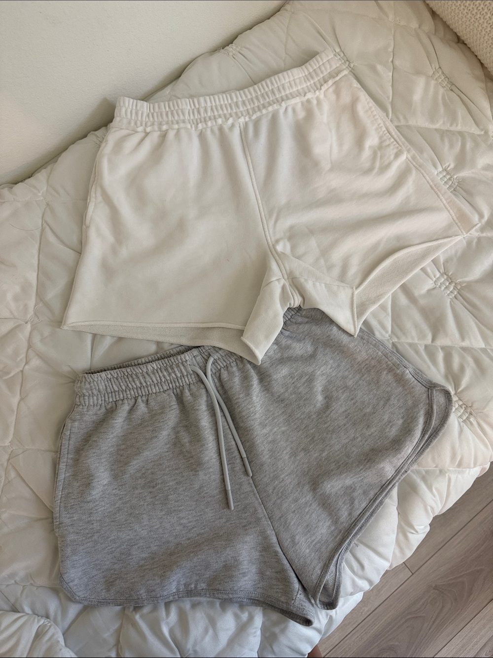 women’s Casual Lounge Shorts - White & Light Gray